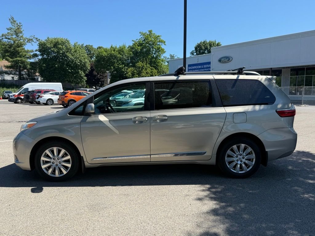 Used 2017 Gray Toyota LE image 9