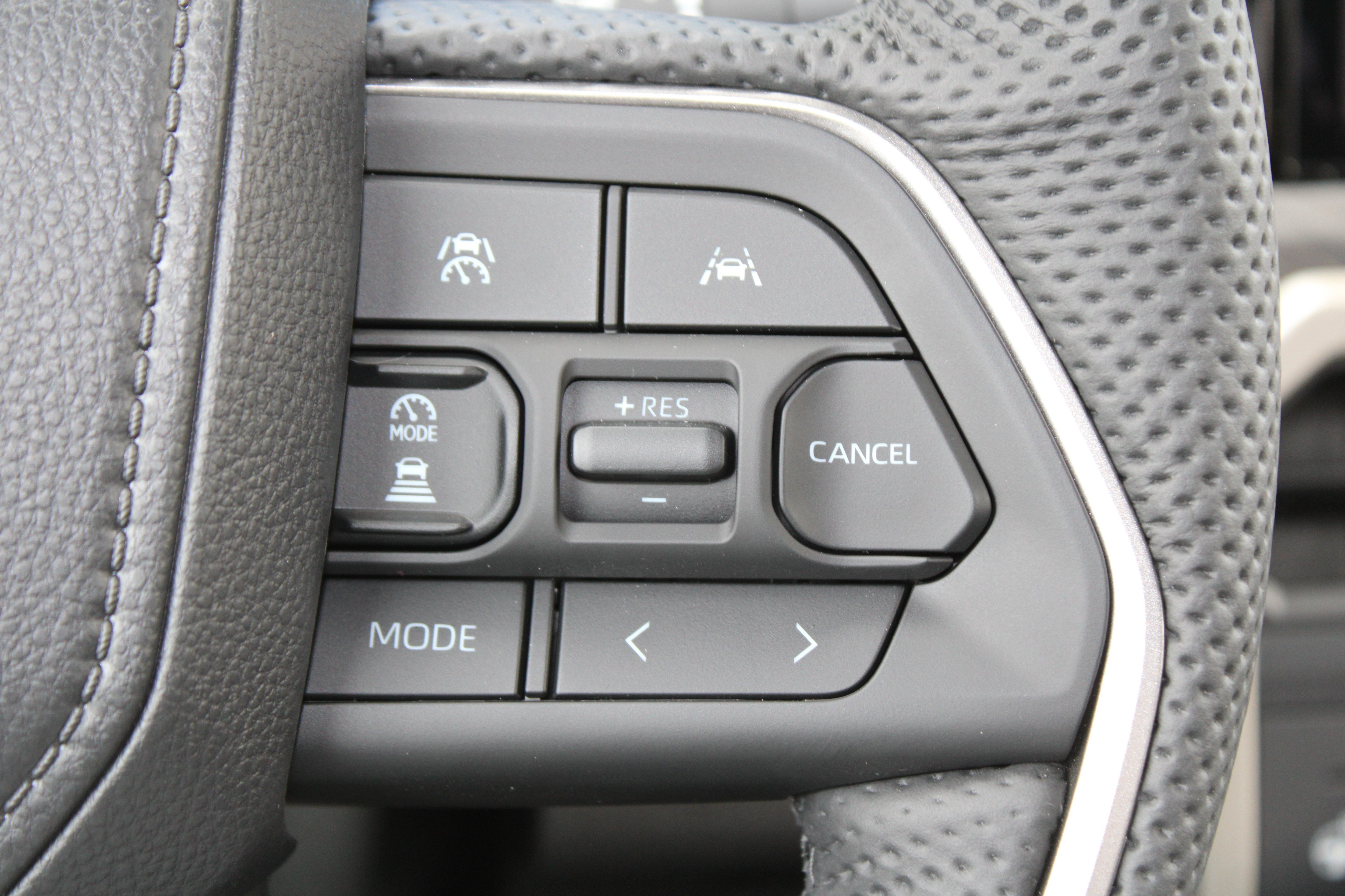 New 2026 Wind Chill Pearl <sup>1</sup> Toyota  Limited image 41