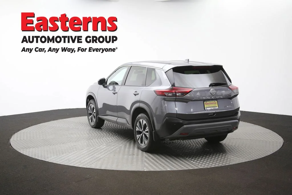 Used 2023 Gray Nissan SV image 65