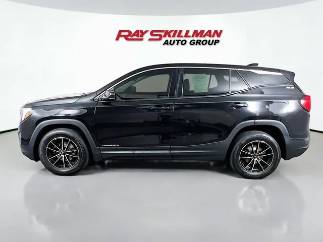 Used 2018 Black GMC SLE image 4