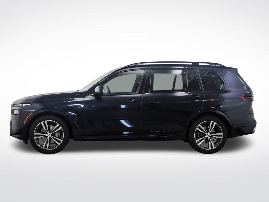Used 2024 BMW X7 40i with VIN 5UX23EM08R9U17381 for sale in Minneapolis, Minnesota