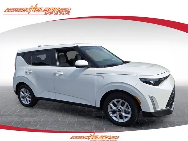 Used 2025 White Kia LX image 1