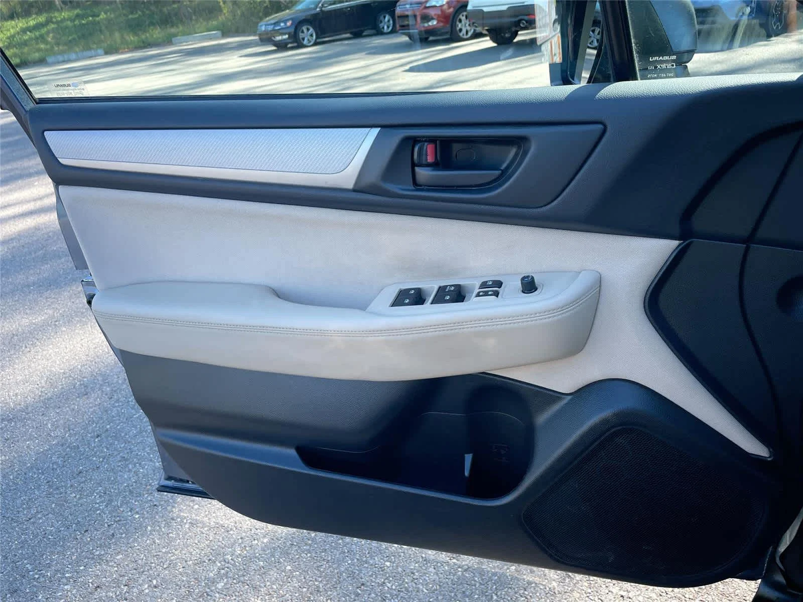Used 2015 Twilight Blue Metallic Subaru 2.5i image 23