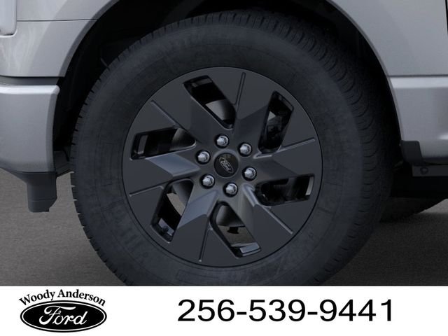 2025 Ford F-150 Lightning Flash - Photo 19