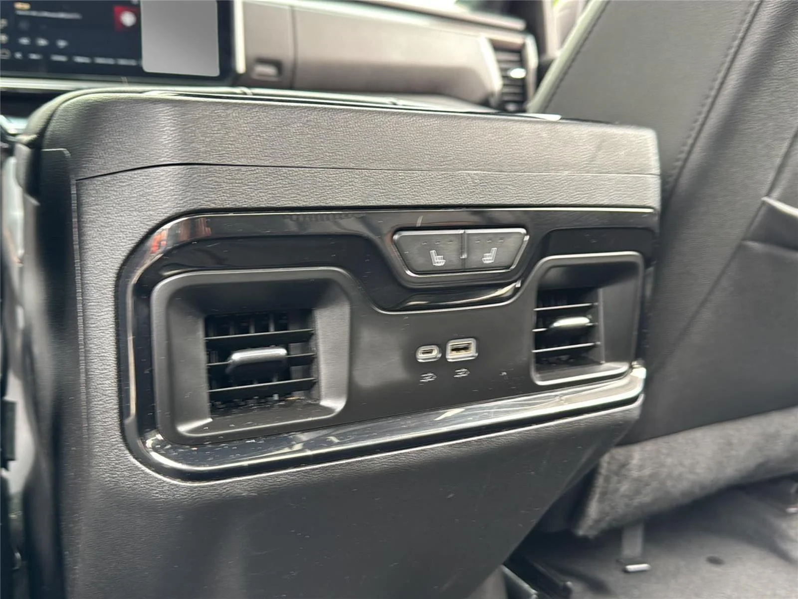 Used 2022 Onyx Black GMC AT4 image 24