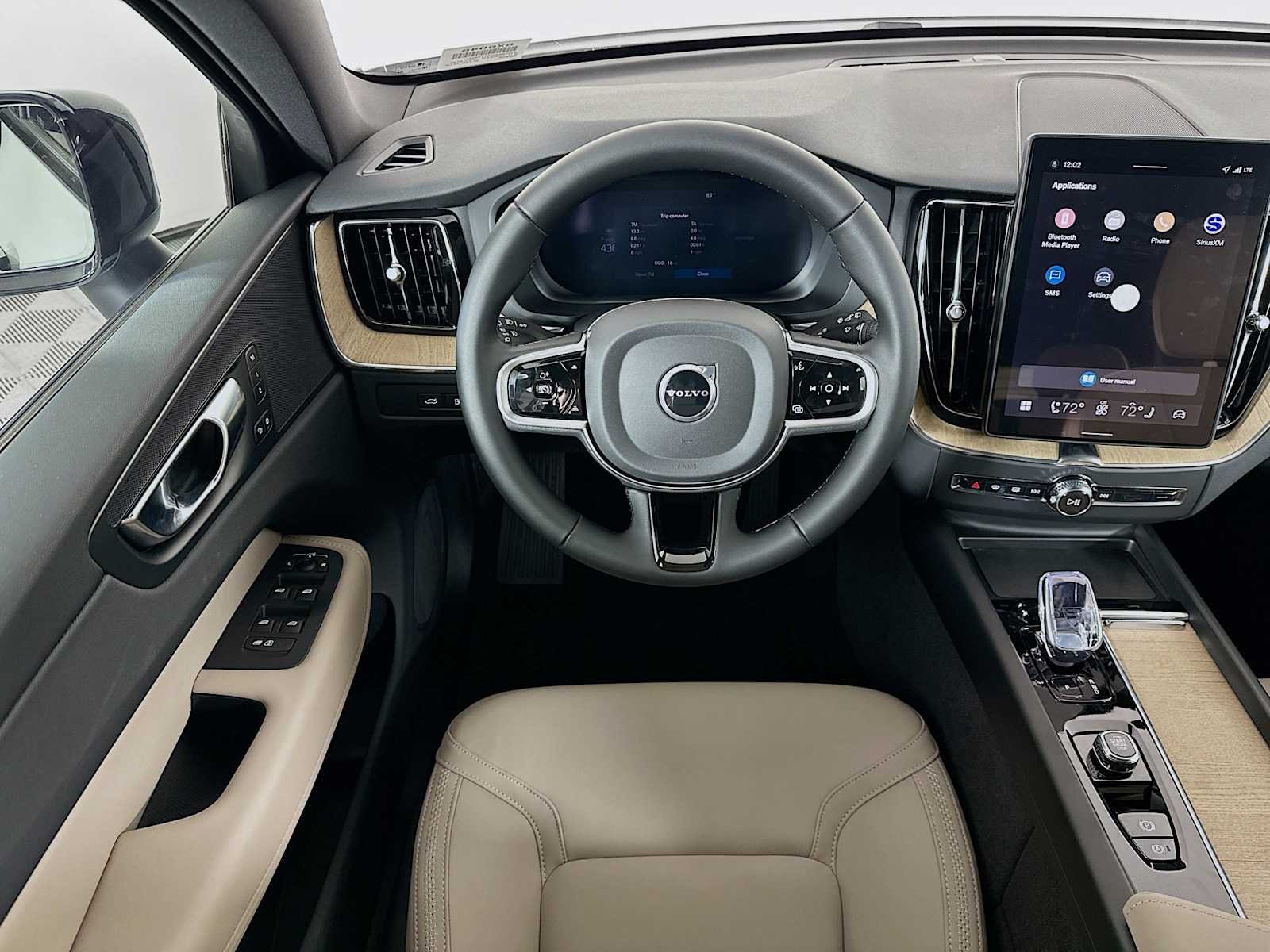 New 2026 Crystal White Volvo Plus image 20