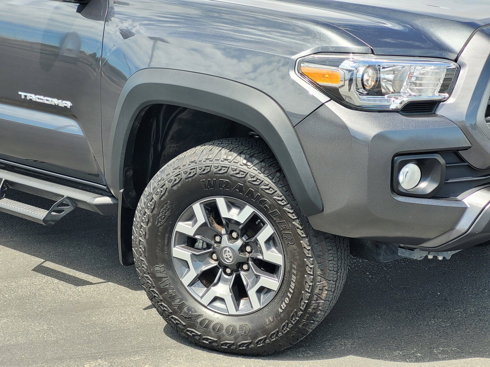 Used 2023 MAGNETIC GRAY METALLIC Toyota  image 9