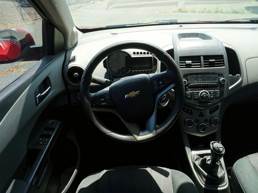 2012 Chevrolet Sonic 1LT - Photo 16