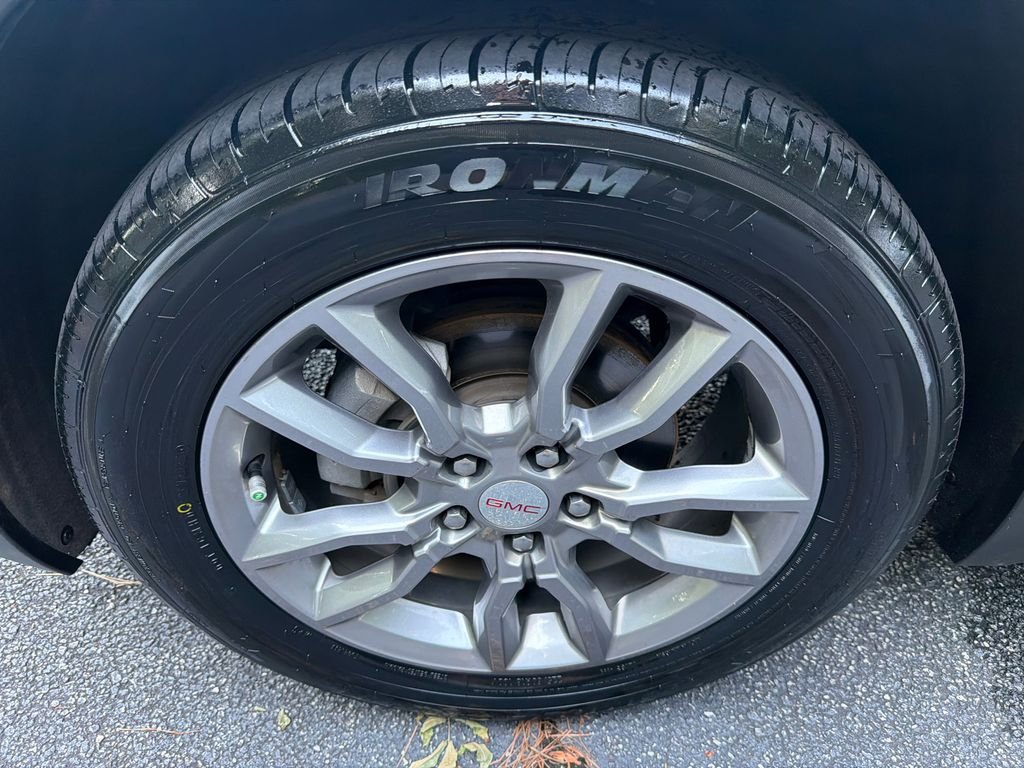 2022 GMC Terrain SLT - Photo 11