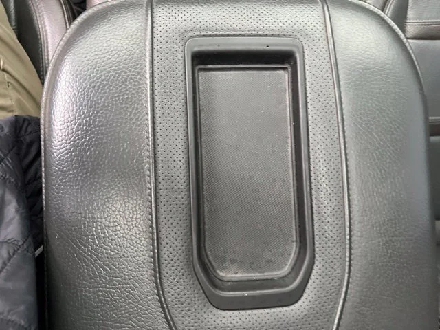 Used 2022 ONYX BLACK GMC Denali image 8