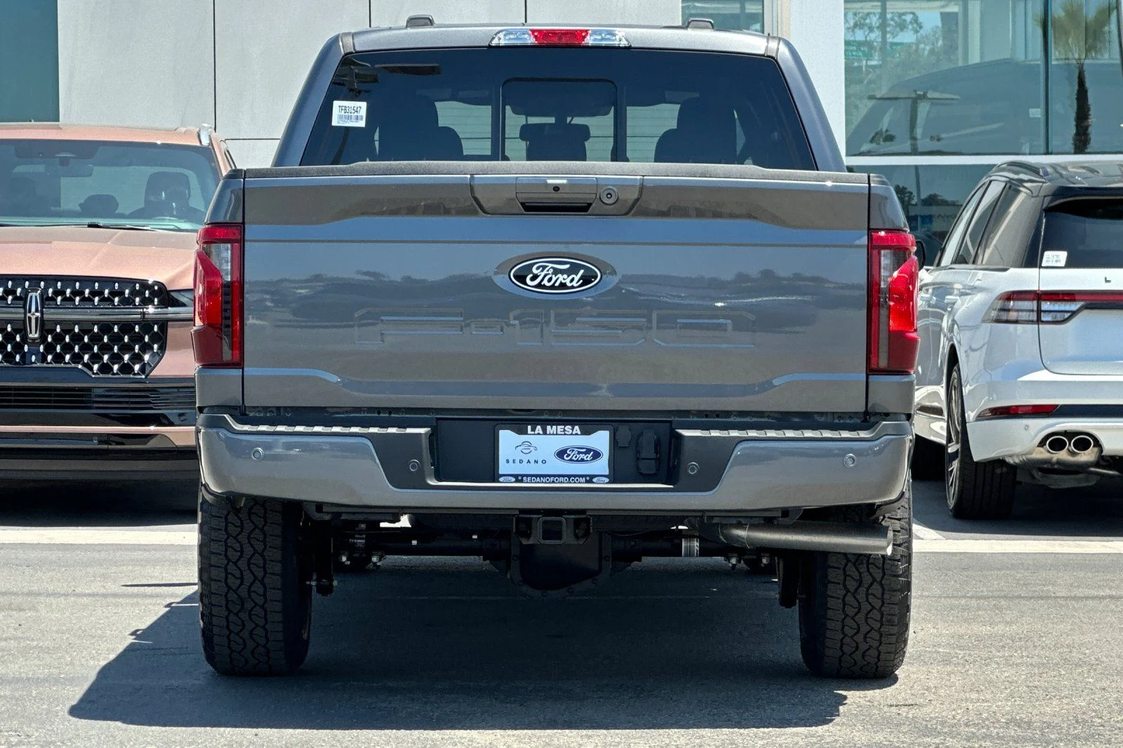 New 2026 Carbonized Gray Metallic Ford XLT image 4