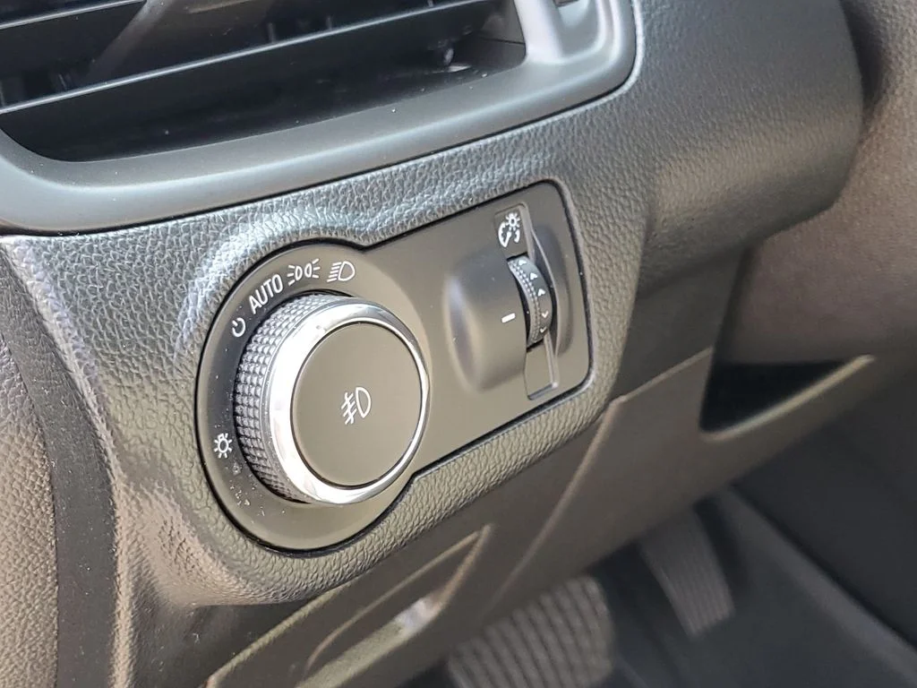 Used 2018 Purple Buick Preferred image 11