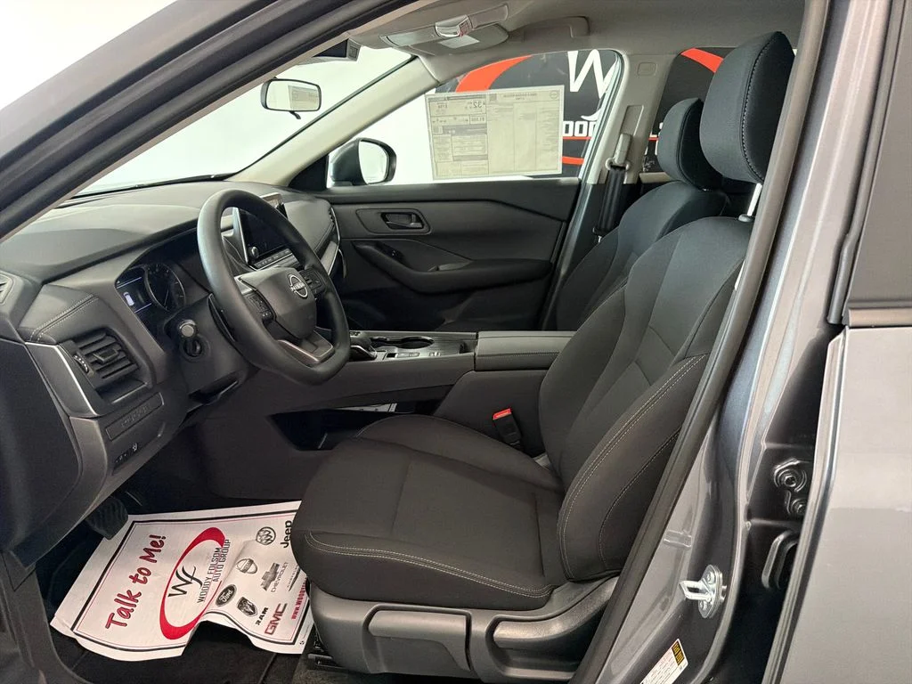 New 2026 Gray Nissan S image 8