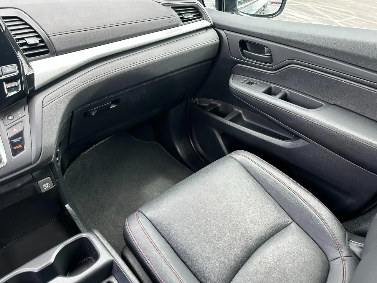 2024 Honda Odyssey SPORT - Photo 18