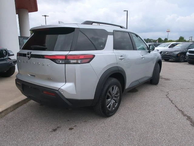Used 2025 Silver Nissan SV image 31