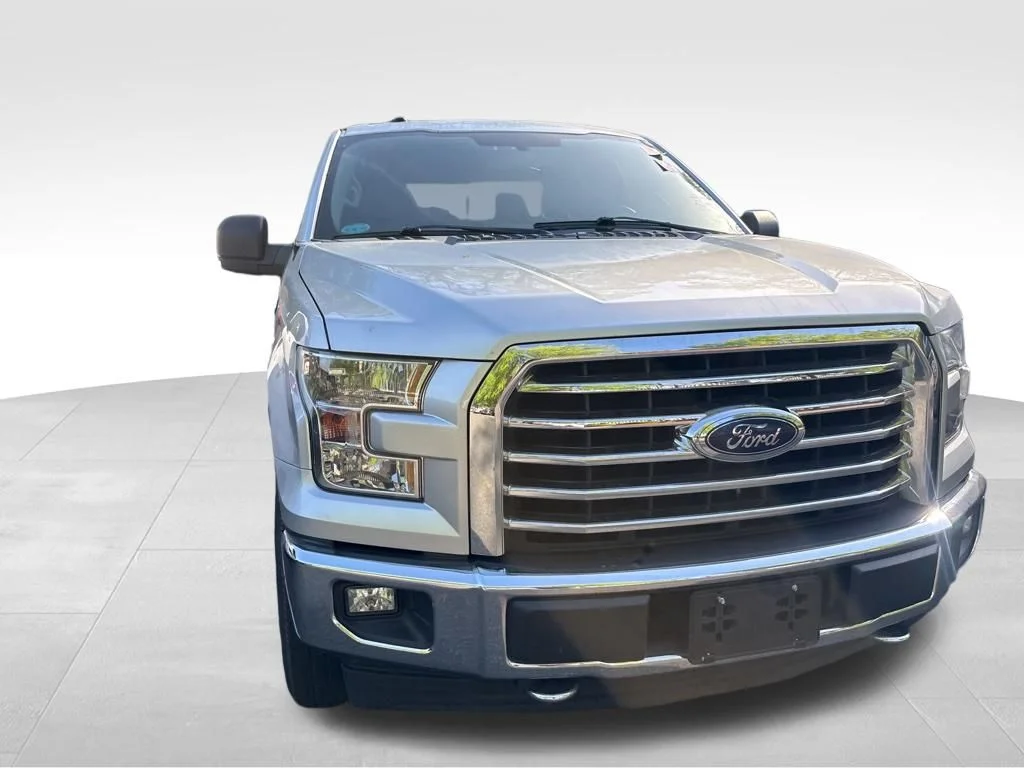 Used 2017 Silver Ford XLT image 7