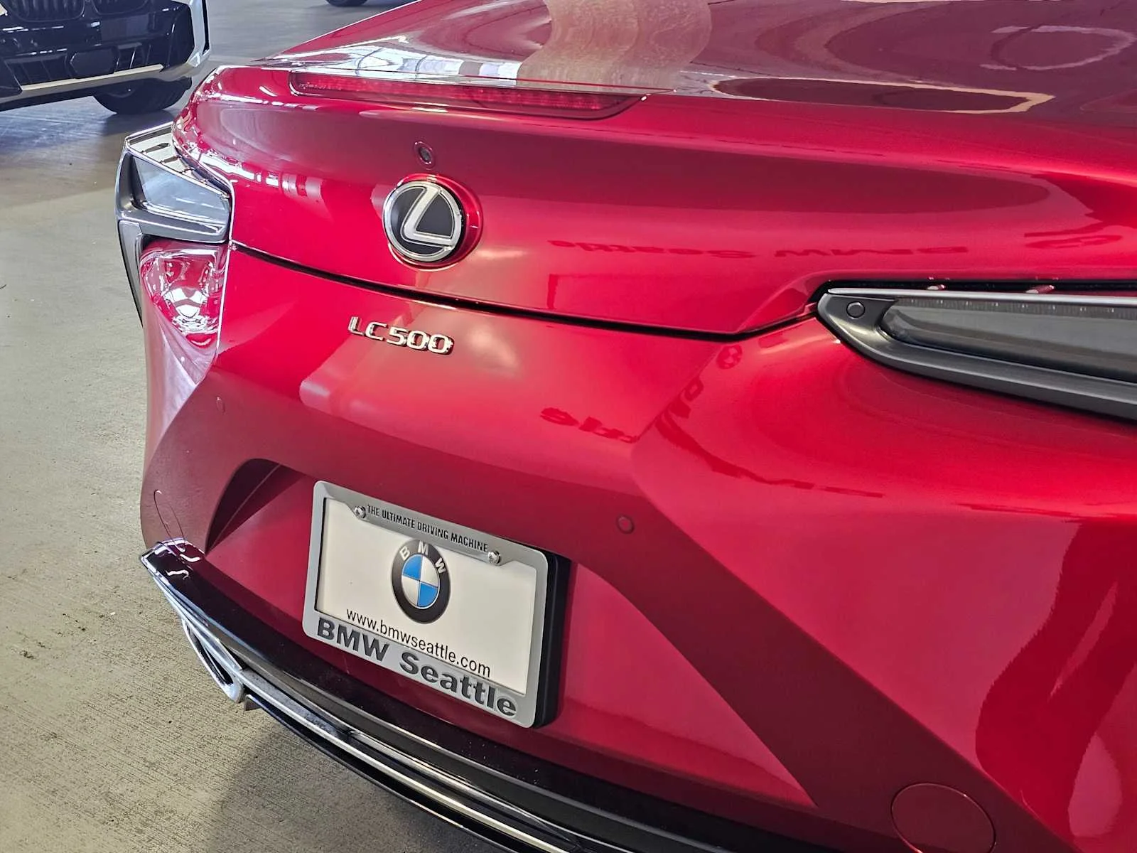 Used 2021 Infrared Lexus 500 image 7