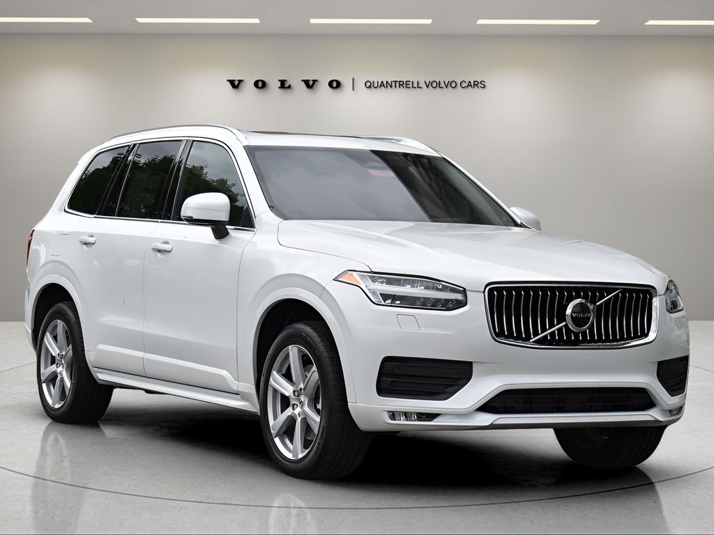 2023 Volvo XC90 B5 Core photo 2