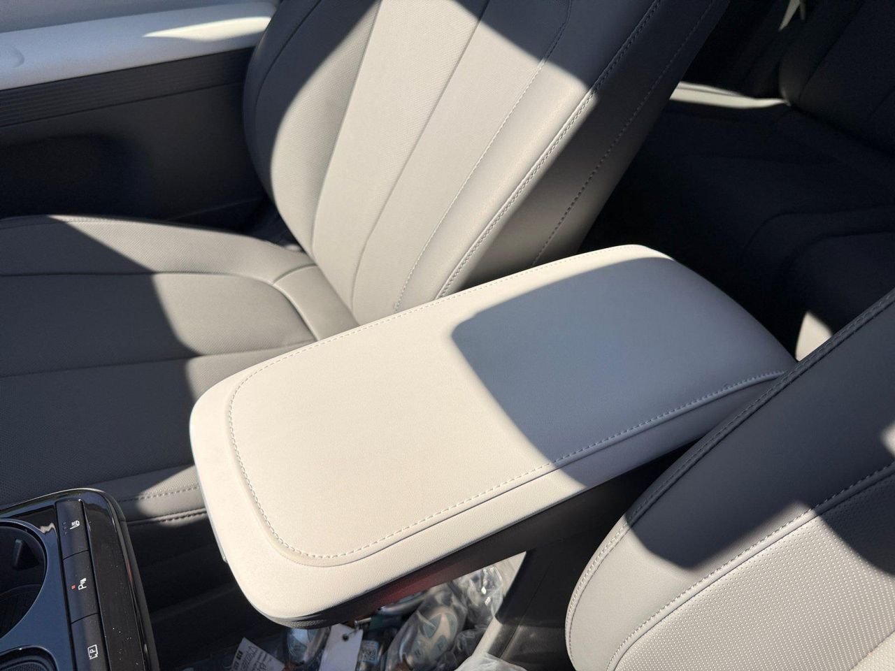 New 2027 Lucid Blue Hyundai SEL image 34