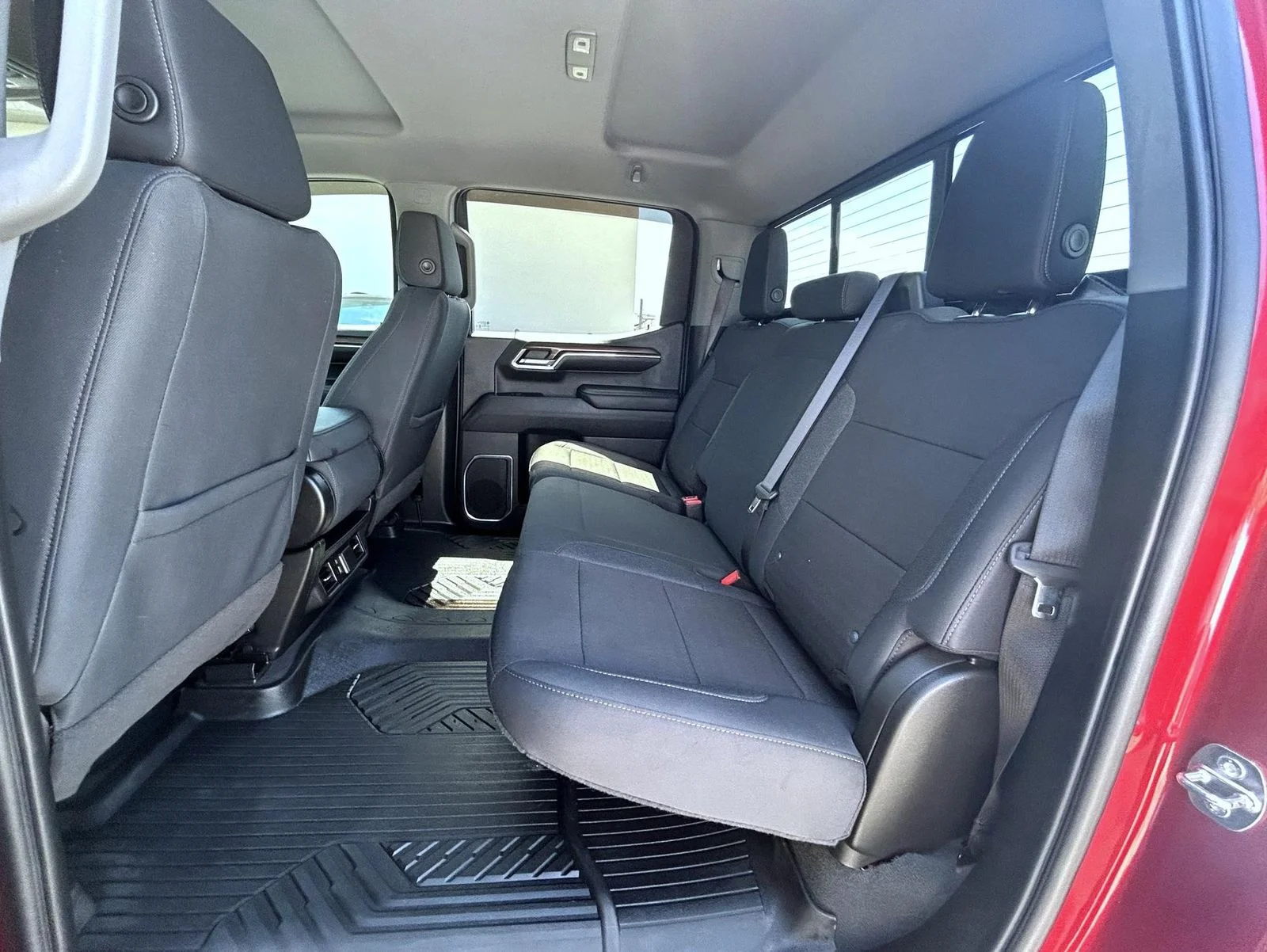 2024 Chevrolet Silverado 1500 LT - Photo 20