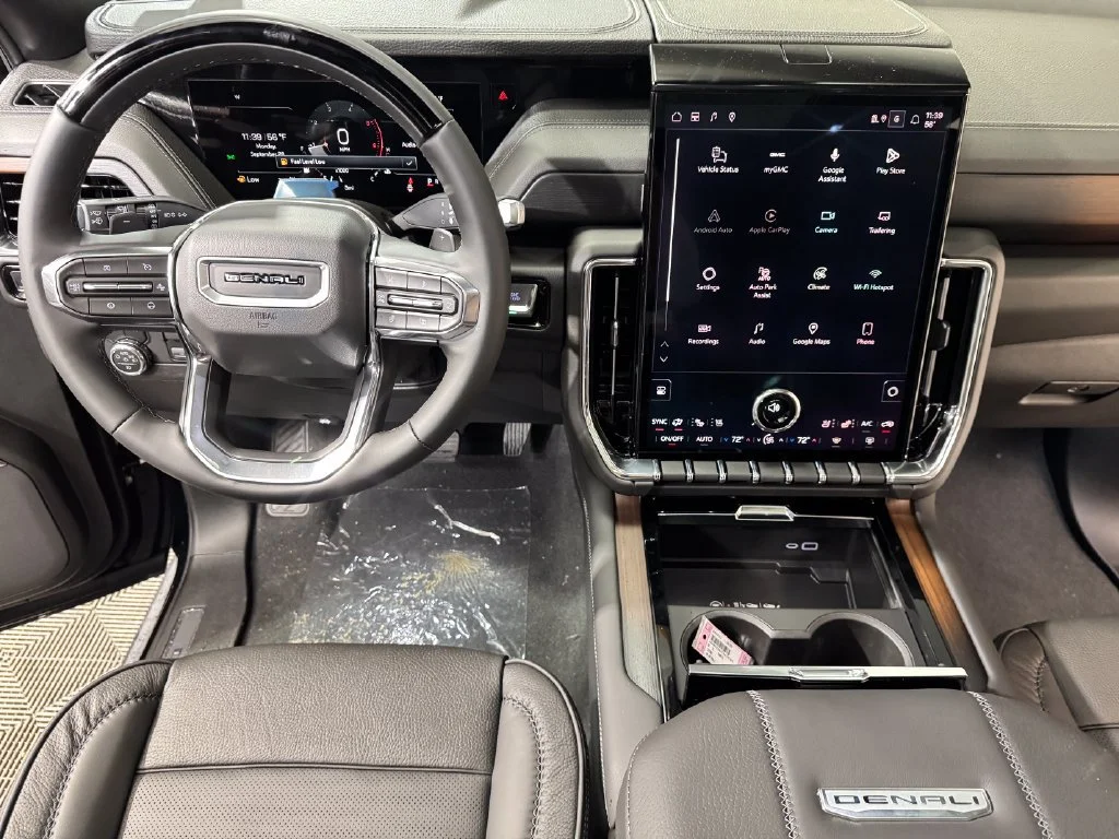 2026 GMC Yukon XL Denali - Photo 15