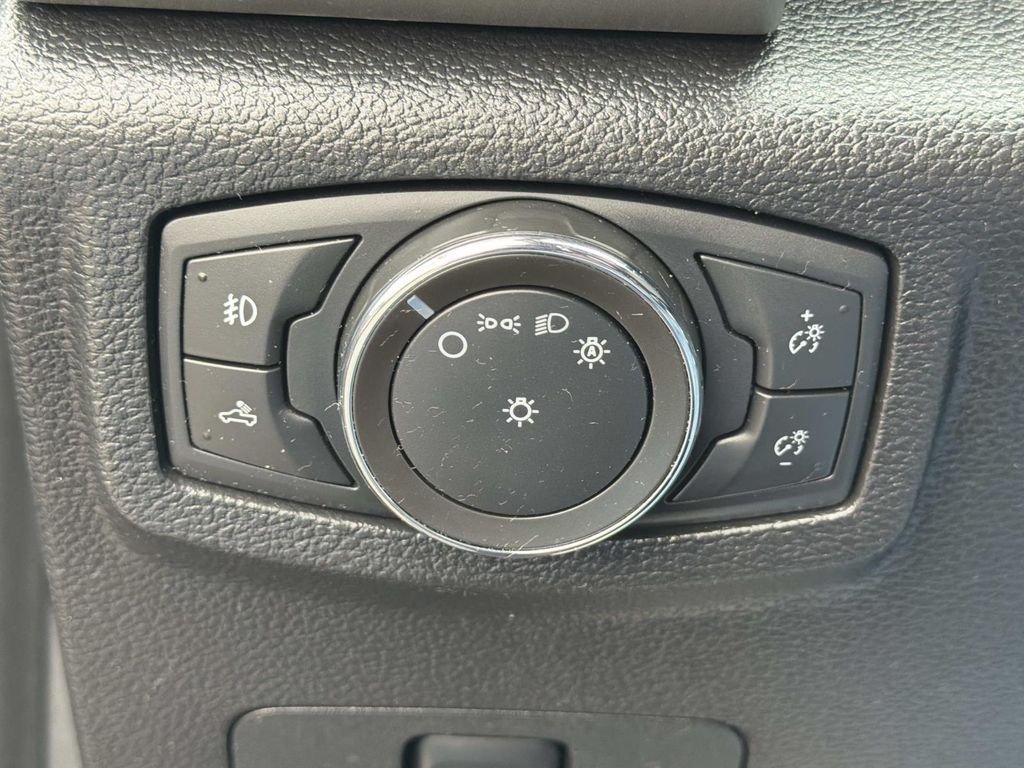 Used 2021 Gray Ford Lariat image 23