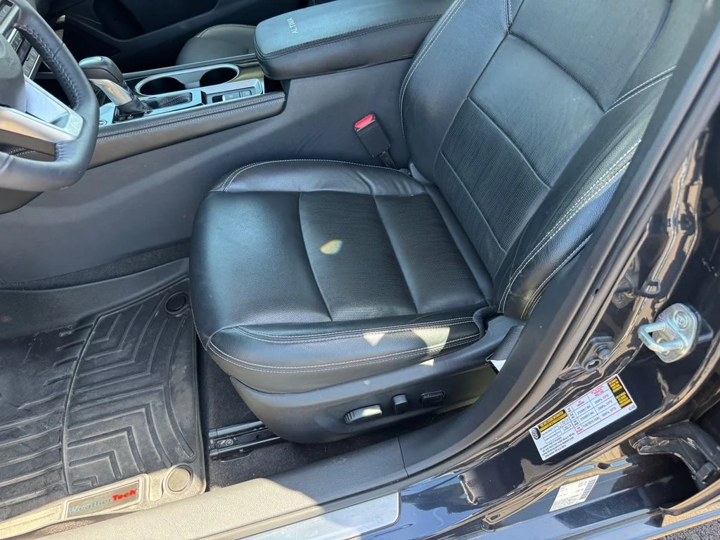 Used 2021 Blue Nissan 2.5 SL image 6