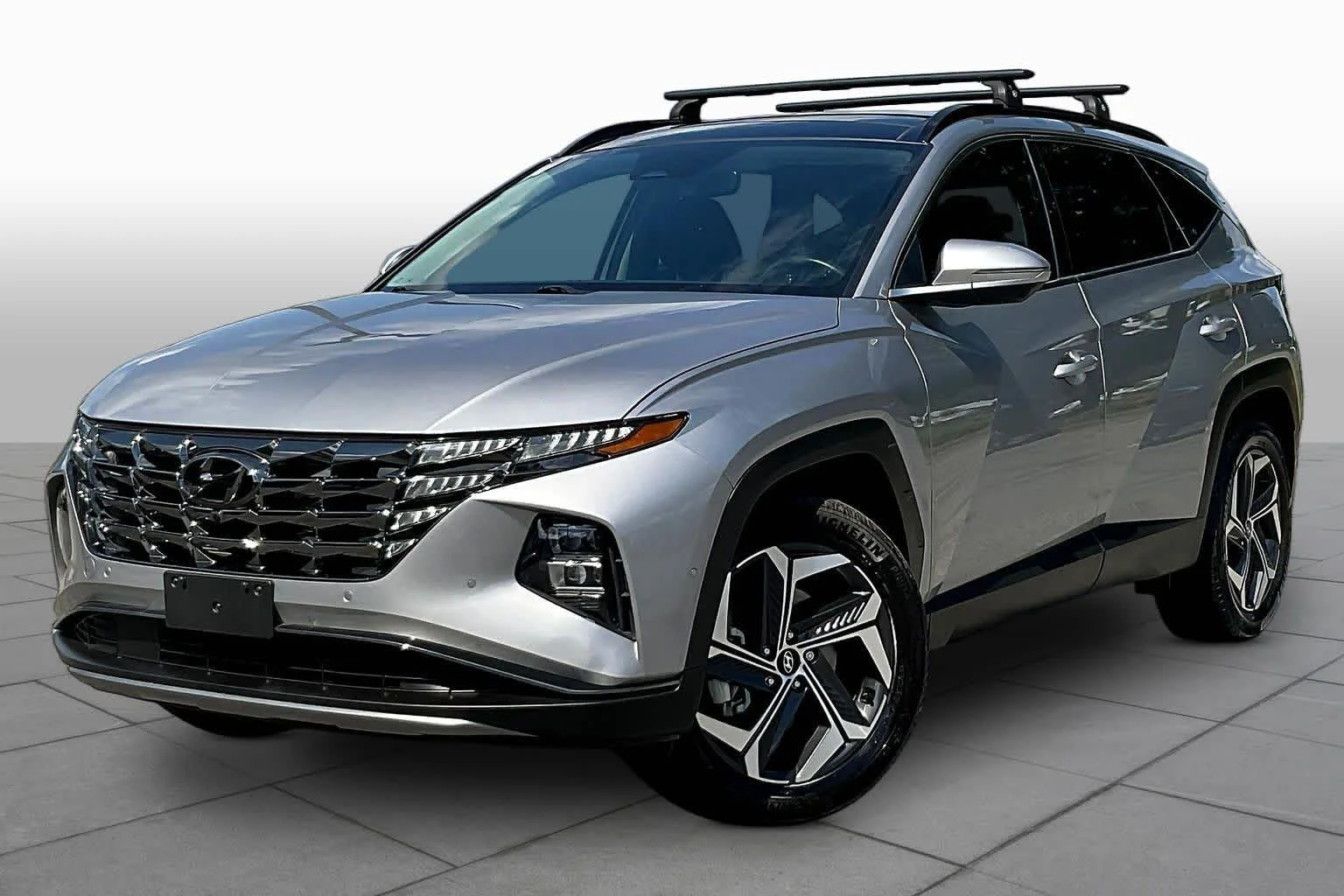 Used 2023 Shimmering Silver Hyundai Limited image 2