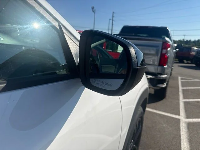 Used 2025 White Chevrolet ACTIV image 6