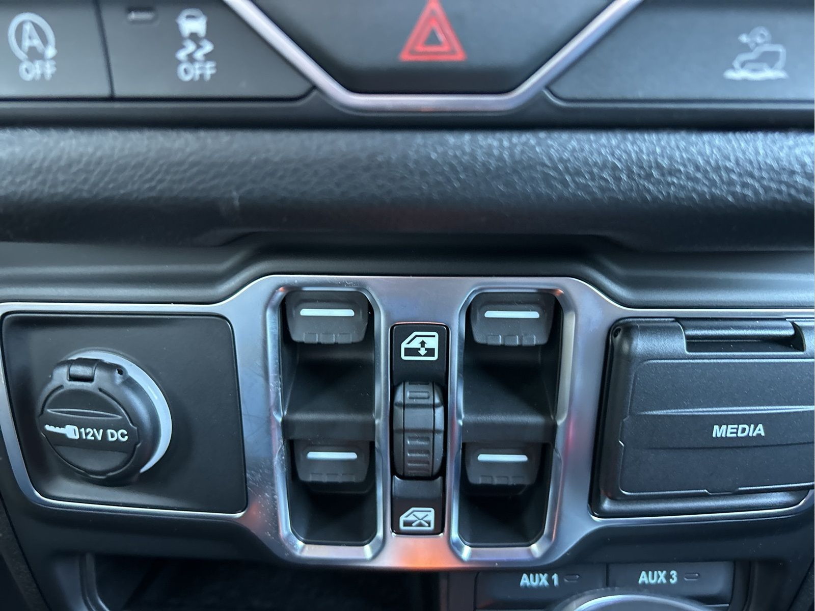 New 2026 Reign Exterior Paint Jeep Sport image 20