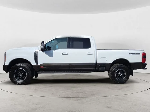 Used 2025 Oxford White Ford King Ranch image 8