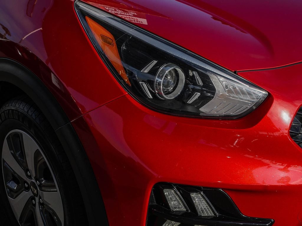 Used 2021 Red Kia LX image 11