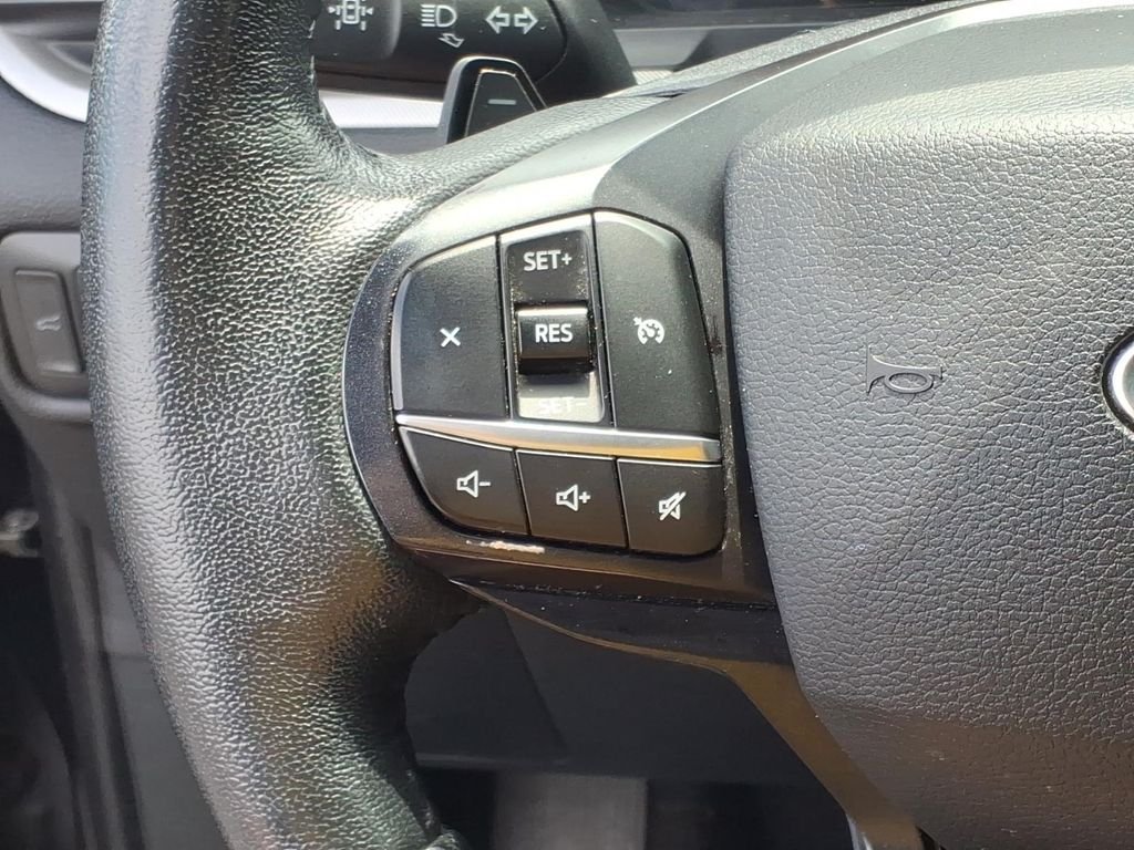 Used 2020 Black Metallic Ford XLT image 18