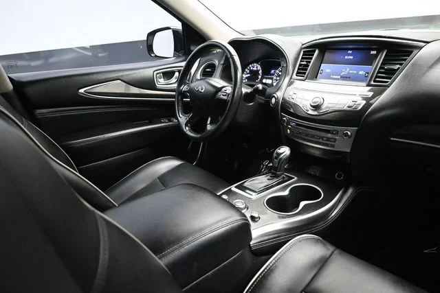 Used 2020 Silver INFINITI PURE image 17