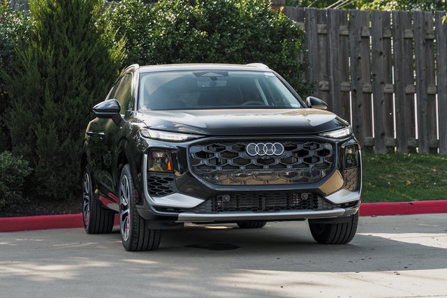 2026 Audi Q3 S line
