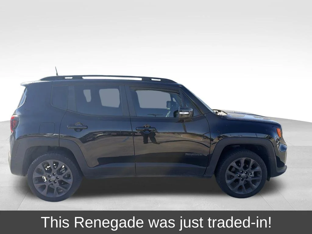 Used 2023 Black Clearcoat Jeep Limited image 1