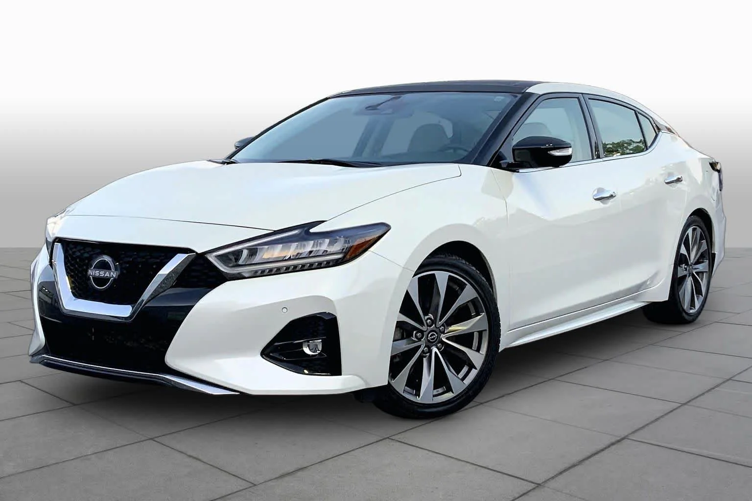 2023 Nissan Maxima Platinum