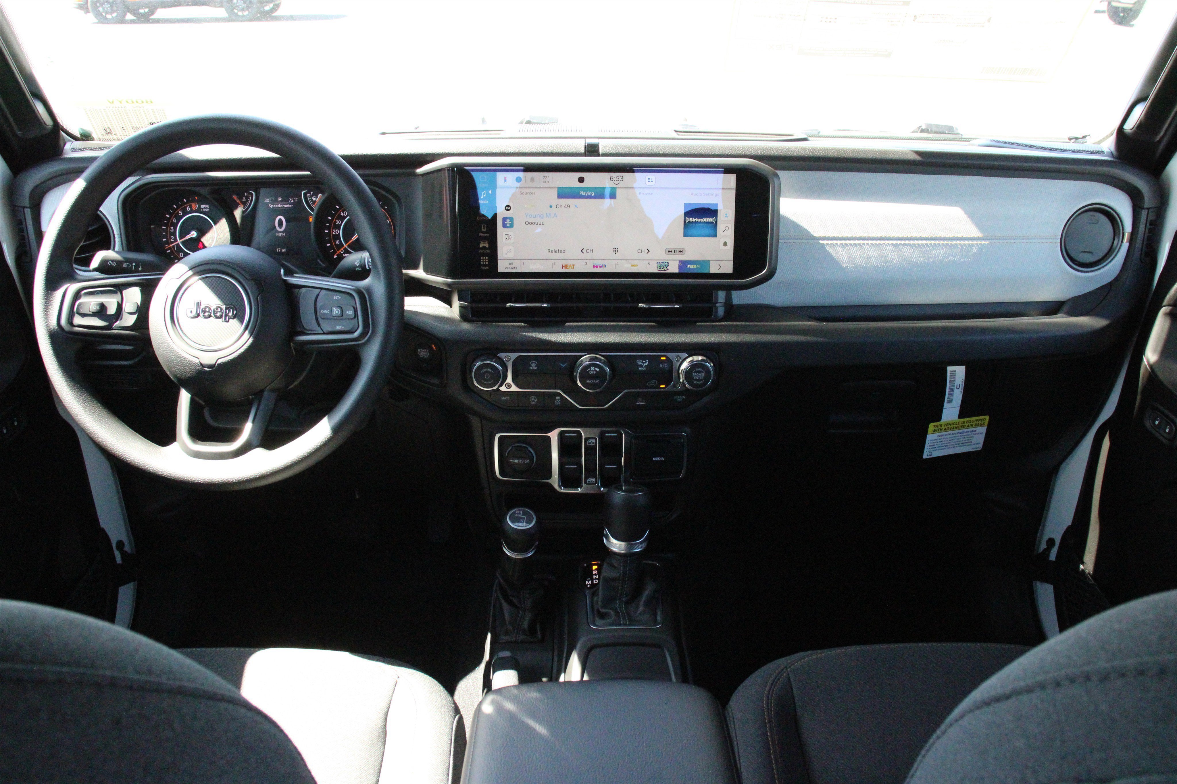2026 Jeep Gladiator Sport