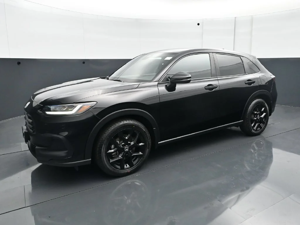 Used 2024  Honda FWD SPORT image 2