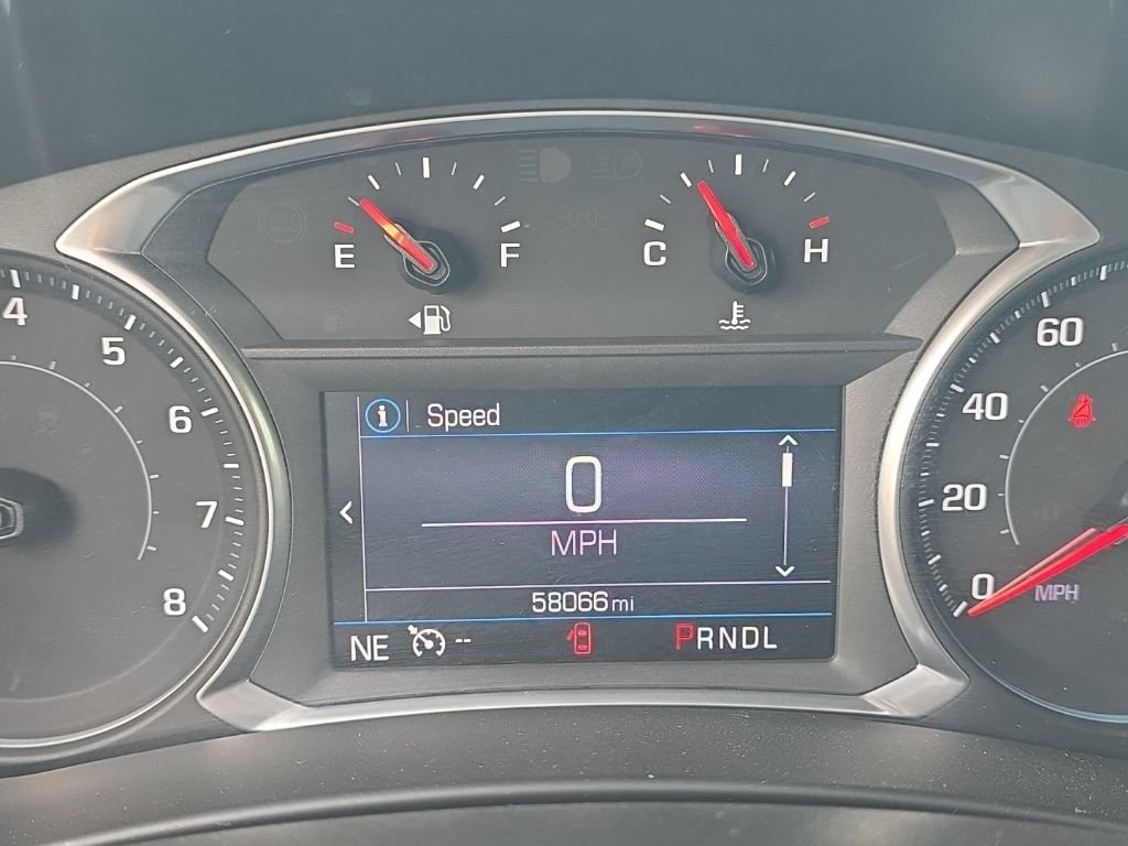 Used 2022 White Chevrolet LT image 17