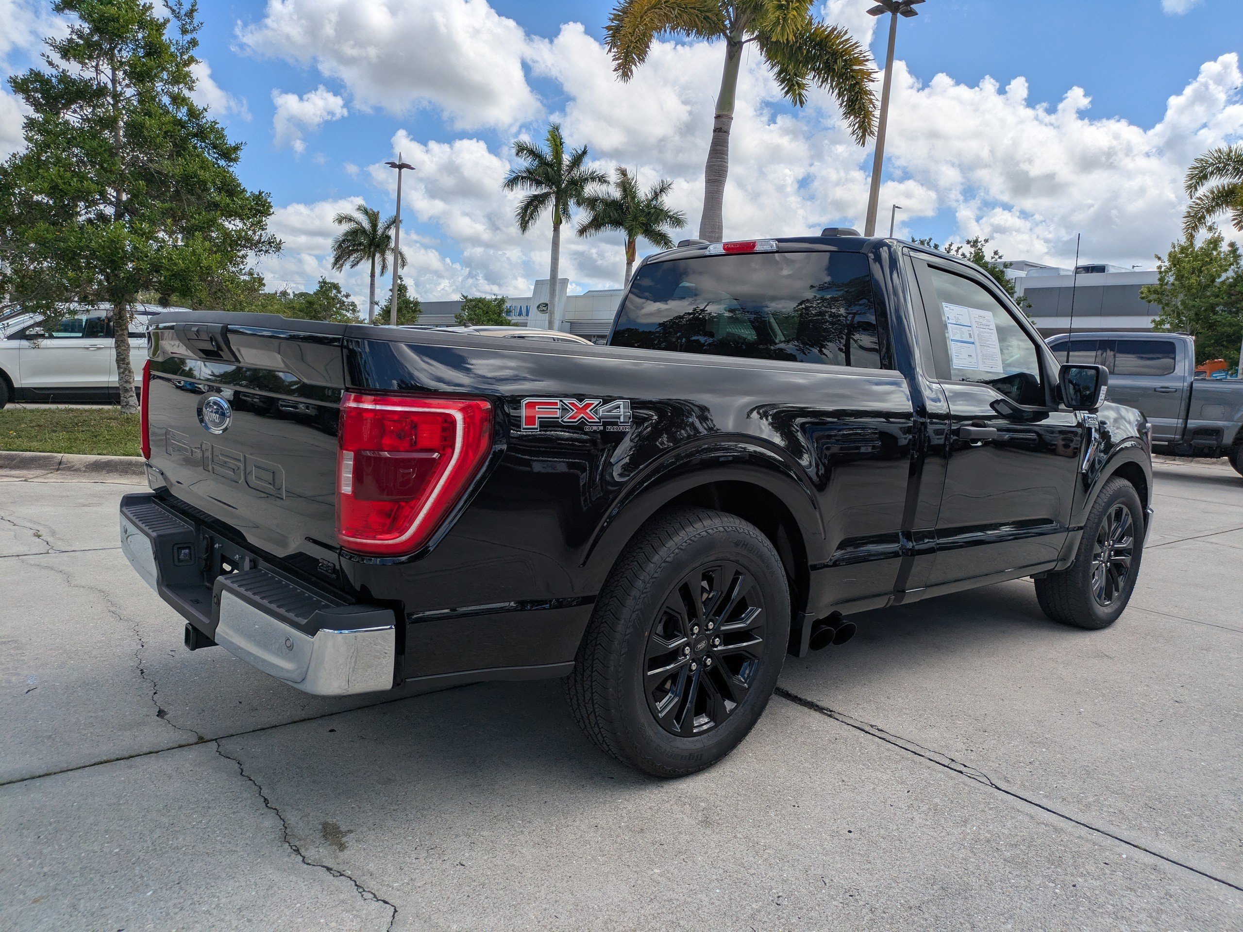 Used 2023 Black Metallic Ford XLT image 4