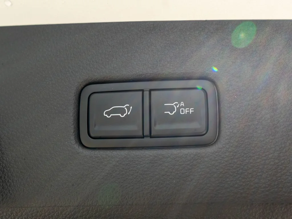 New 2027 Snow White Pearl Kia SX image 35