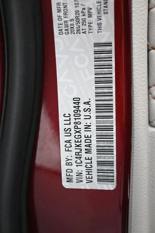 Used 2023 Velvet Red Pearlcoat Jeep Summit image 30