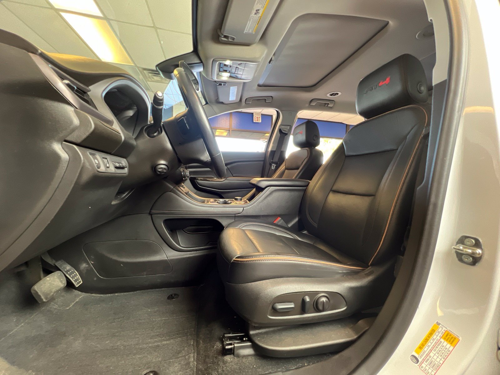 Certified Used 2022 White GMC AT4 image 9