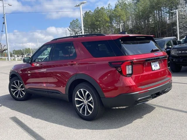 New 2026 Rapid Red Metallic Tinted Clearcoat Ford ST-Line image 3