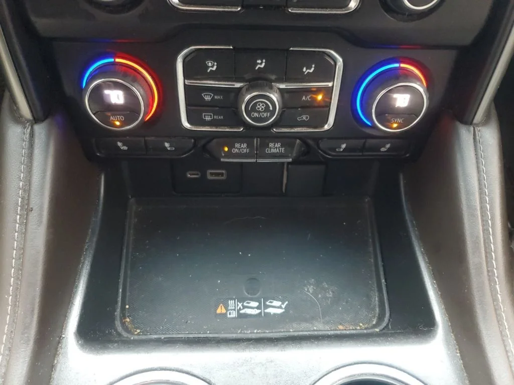 Used 2022 Orange Chevrolet LT image 28