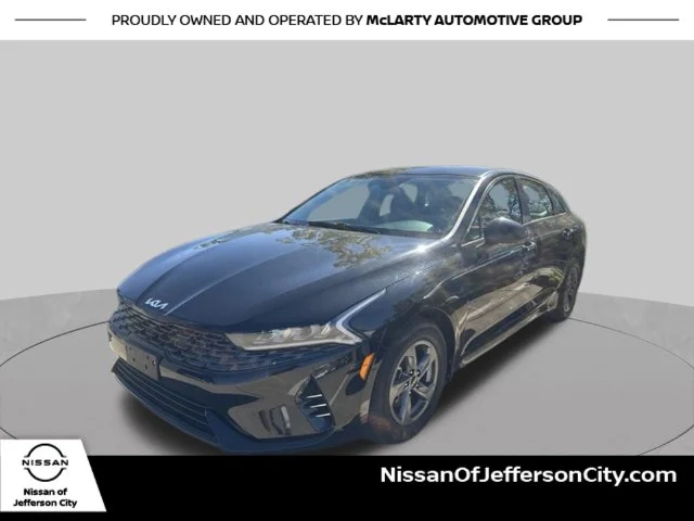 Used 2022 Black Kia LXS image 1