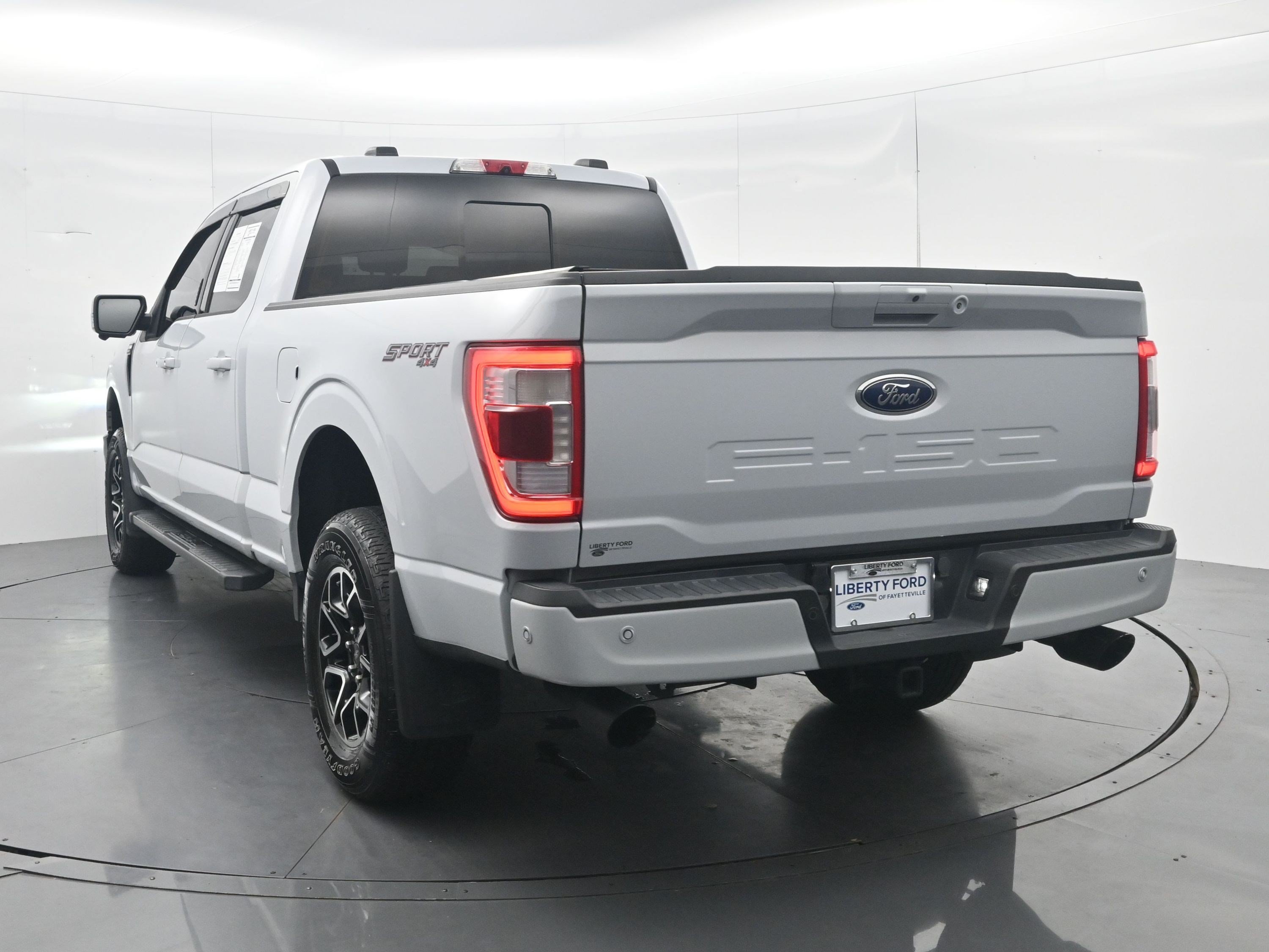 Certified Used 2021 White Metallic Ford LARIAT image 7