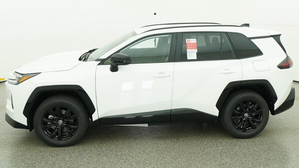New 2026 Ice Cap Toyota SE image 5
