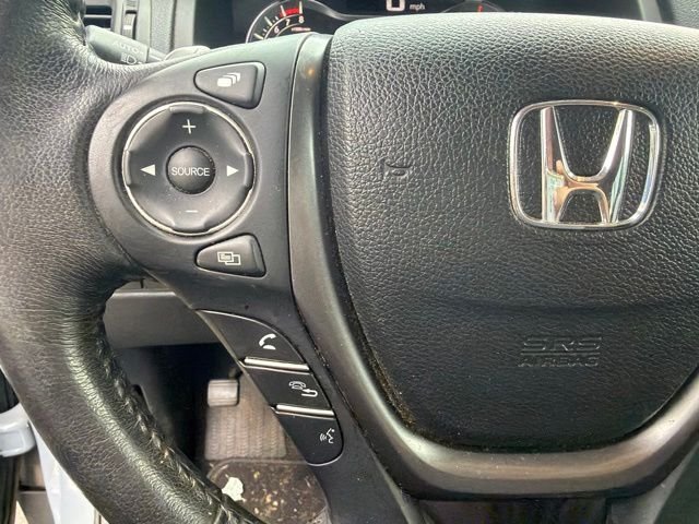 Used 2023  Honda RTL image 19